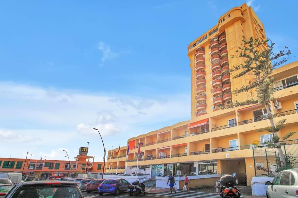 Studio In Torres Del Sol Griffin Near The Beach Arona  Exterior foto